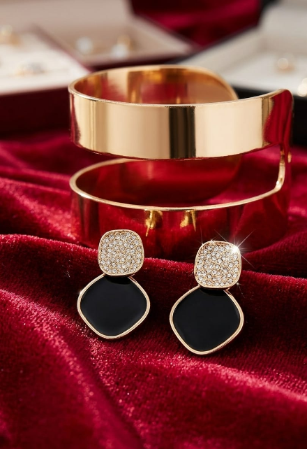 Eclipse Diamond Studs